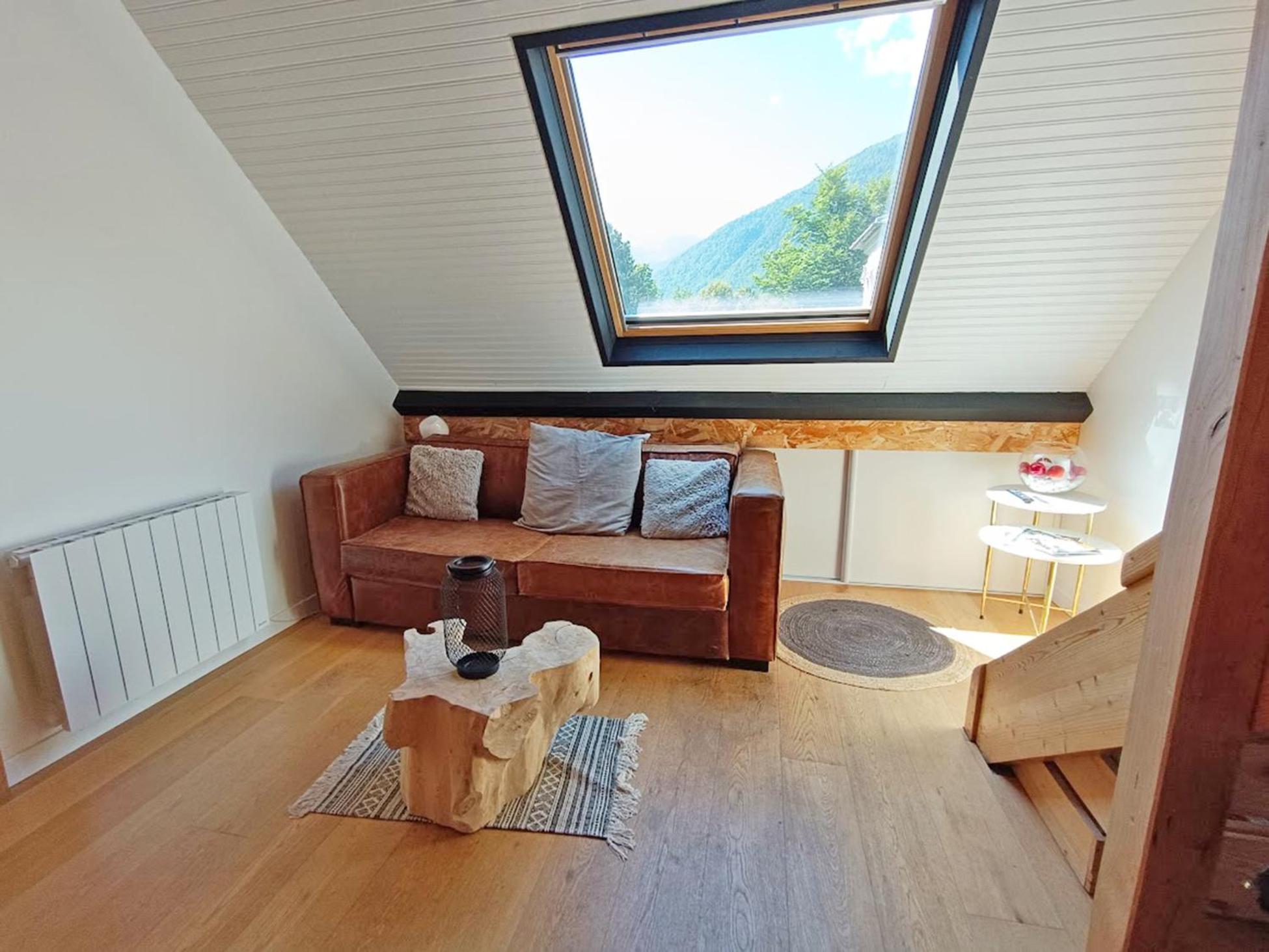 Le Nid De Juliette, T3 Duplex, Parking, Cave Apartamento Bagnères-de-Luchon Exterior foto